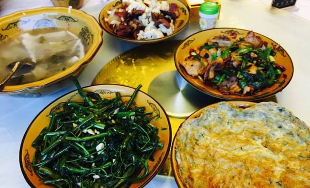 雷洞坪奇香居饭店