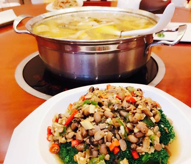 百味轩酒楼(竹都大道中段)