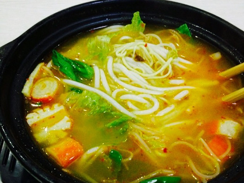 百客云南过桥米线