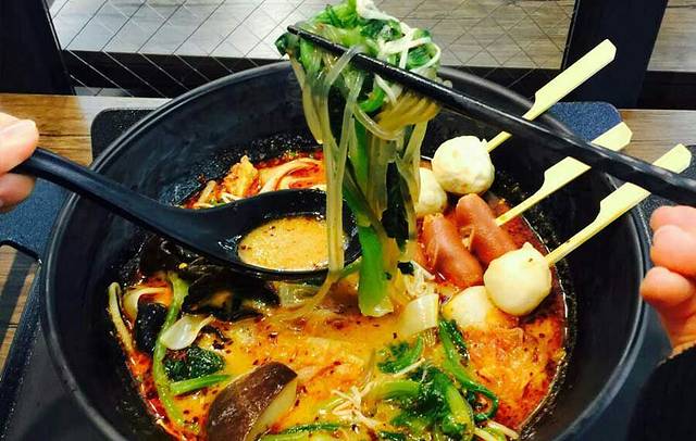 鑫龙福麻辣烫(신룽푸마라탕)