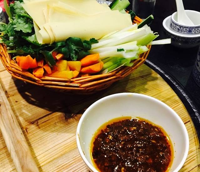 东北兄弟铁锅炖(安镇店)