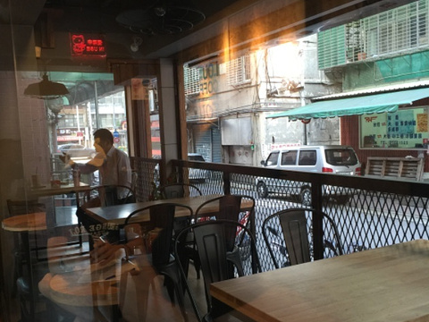 2021路易莎咖啡 南京東路五段250巷店 旅游攻略 门票 地址 问答 游记点评 台北旅游旅游景点推荐 去哪儿攻略