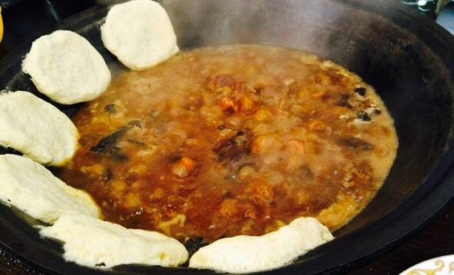 爆鼎地锅鸡鱼(济南店)