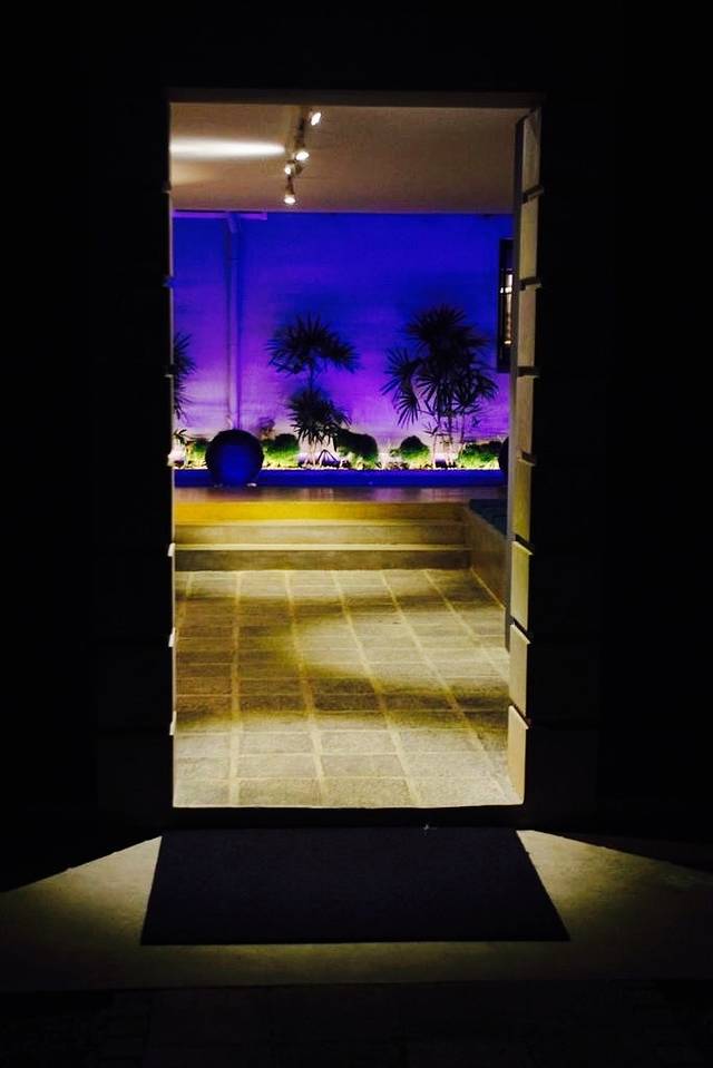 Coffee and Cream - The Cake and Coffee Shop