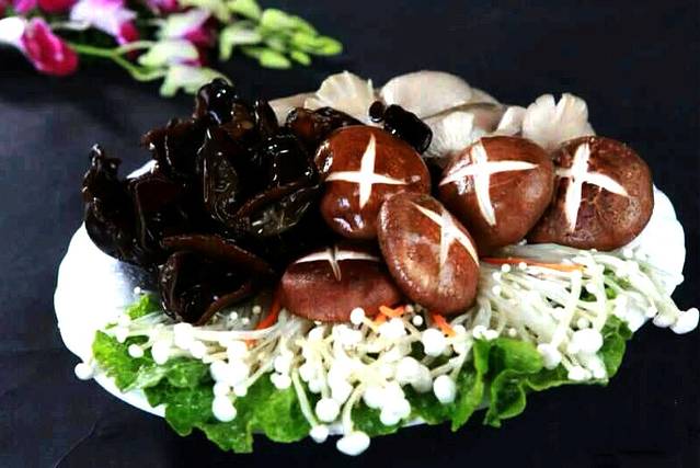 李二鲜鱼村(武当山店)