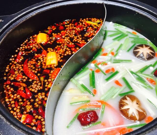 大嘴熊猫串串老火锅(龙首原总店)