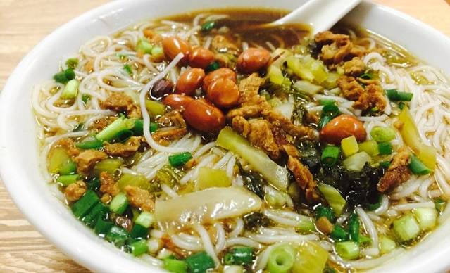 张丽传统临高粉