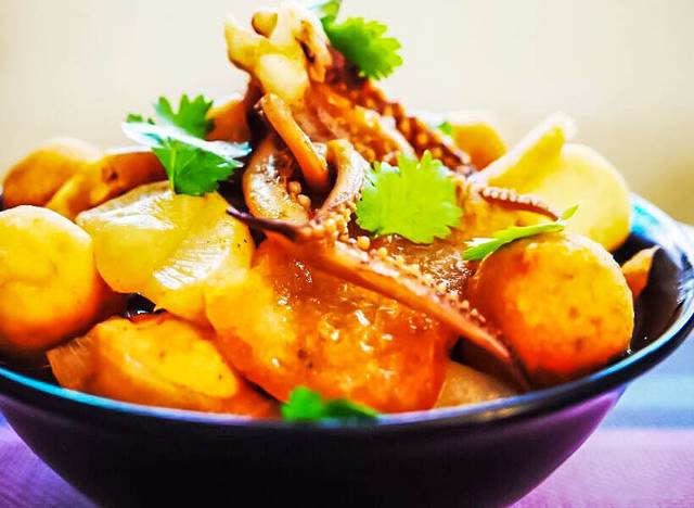 D.M.C RESTO  Restaurant & Bar