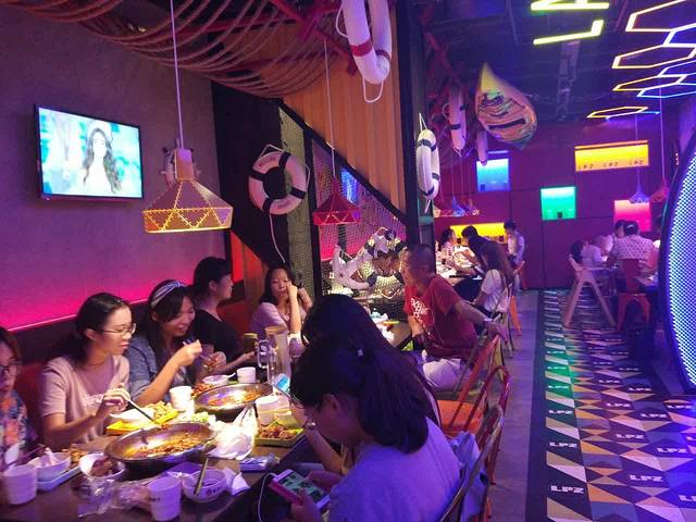 赖胖子肉蟹煲(友谊广场分店)