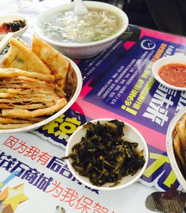 胖仔糁汤油饼