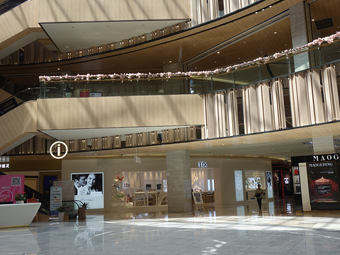 金鹰国际购物中心(江都店)