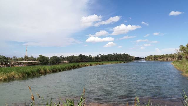 巴楚县红海景区-红海湾水上乐园