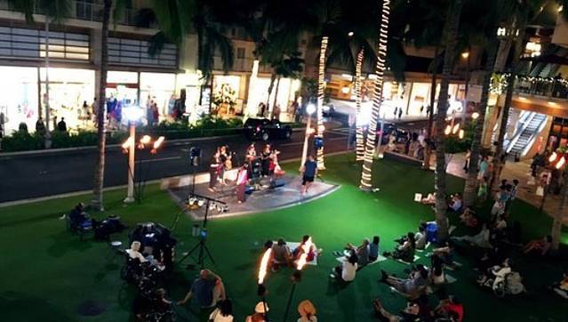 Cheeseburger Beachwalk