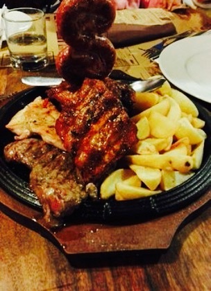 Grill House De Mogno