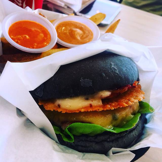 Spade's Burger i-Avenue