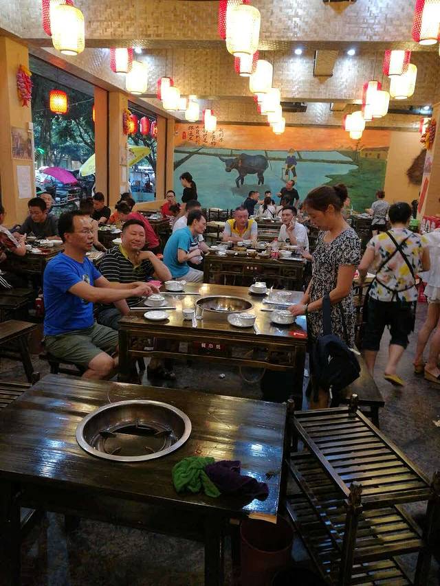 灶门签串串香(景秀路店)