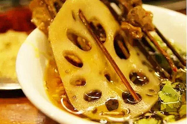 结子串串香(龙井南街店)