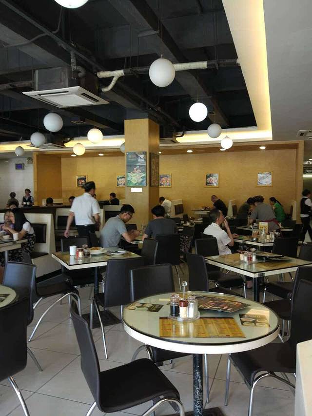 连盛港式茶餐厅小厨(火炼树店)