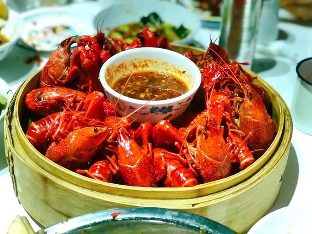 文和友老长沙龙虾馆(海信广场店)