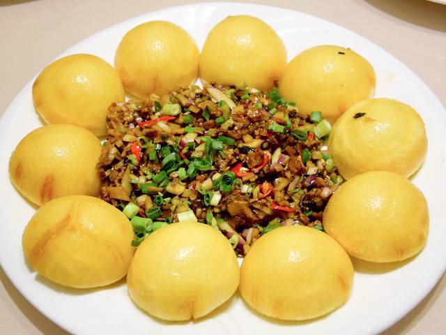 老码头黑皮肘子锅包肉(赣水路店)