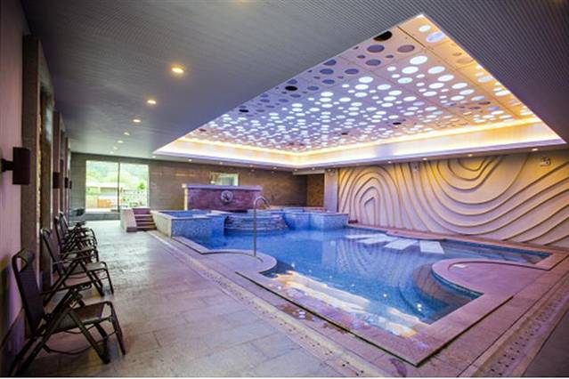 红星坪温泉度假村