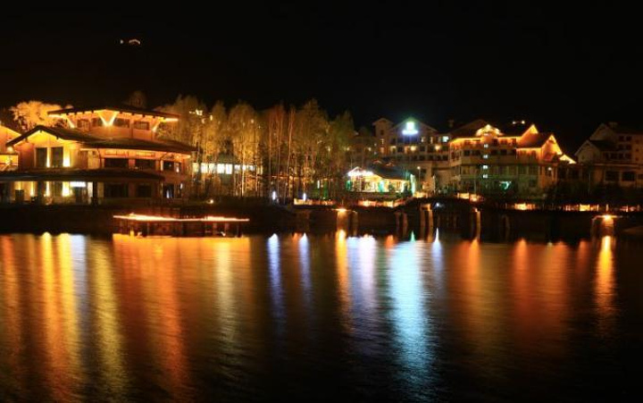 长白山国际度假区佛库伦夜市