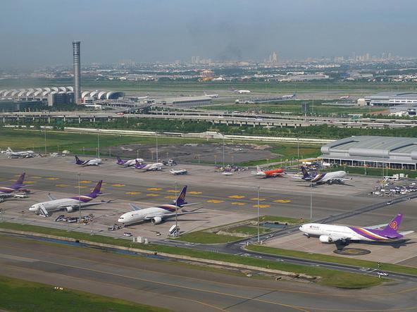 素万那普国际机场