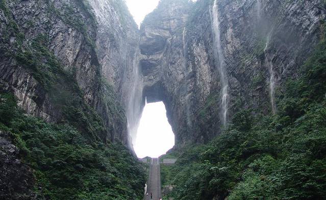 天门翻水