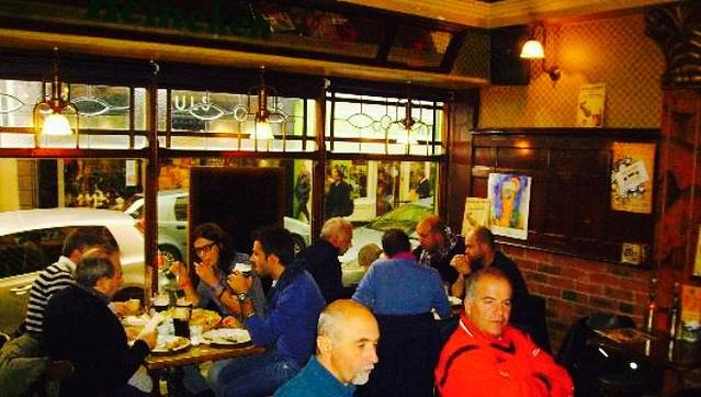 Paris Texas Bar & Restaurant