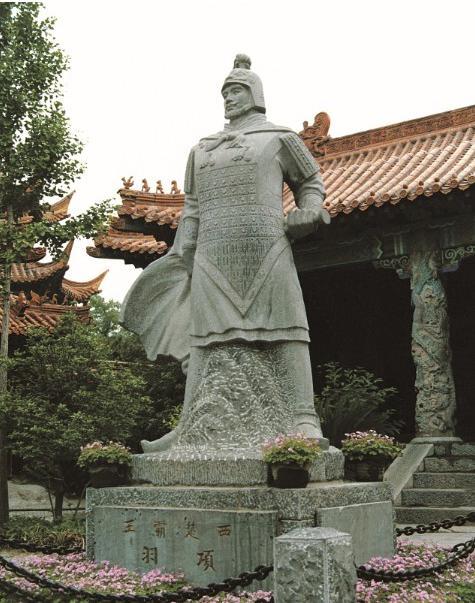 徐州旅游攻略 春日徐州两日游  1 戏马台门前  1 项羽雕像