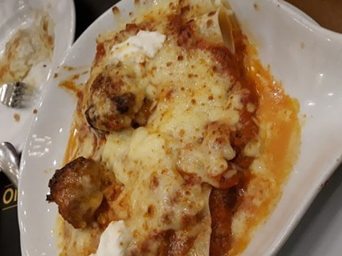 Parmigiano Molito旅游景点图片