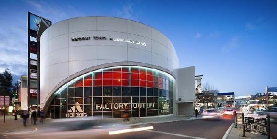 Watertown Brand Outlet Centre