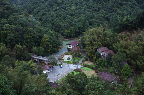 龙门十字水生态温泉度假村