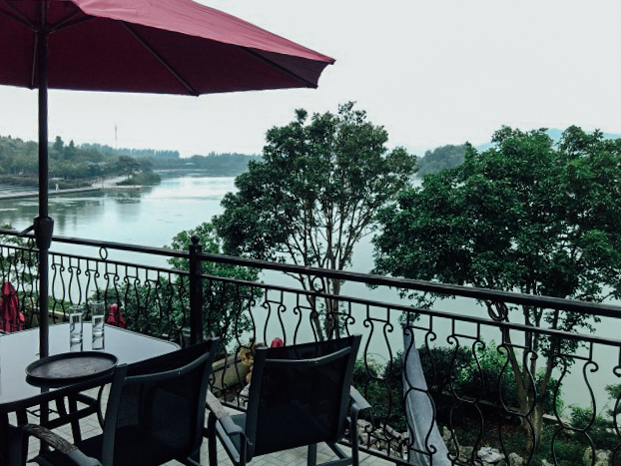 吉门好运酒店·湖景餐厅