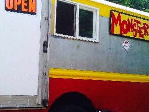 Monster Taco Truck旅游景点图片