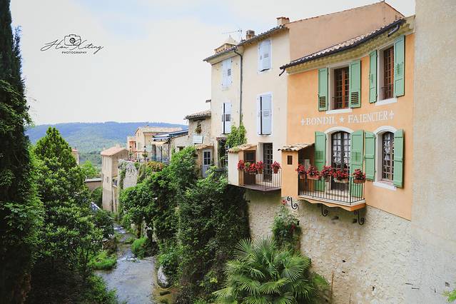 穆斯捷－圣玛丽