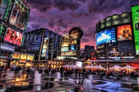 央–登打士广场