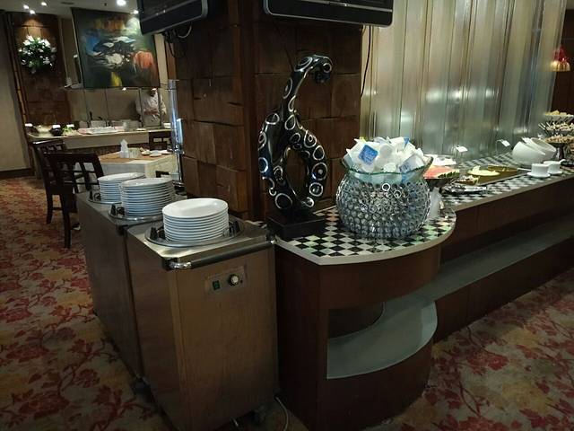 金陵饭店自助餐厅