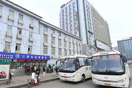 江西长运长安车站