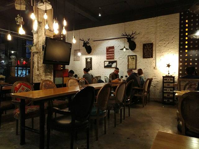 品卓pizza caffe bene(花果街店)