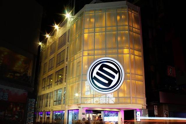 罗志祥STAGE西门町旗舰店