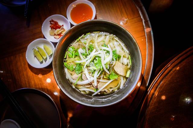 天津丽思卡尔顿酒店·Mellō Charcoal Grill炭烤餐厅