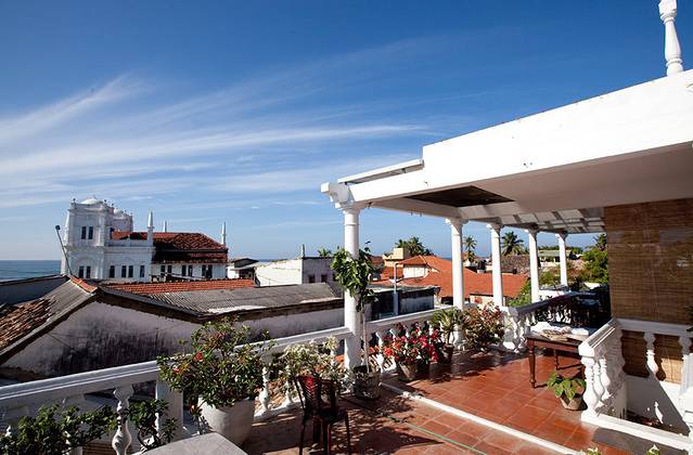 mamas Galle fort roof cafe