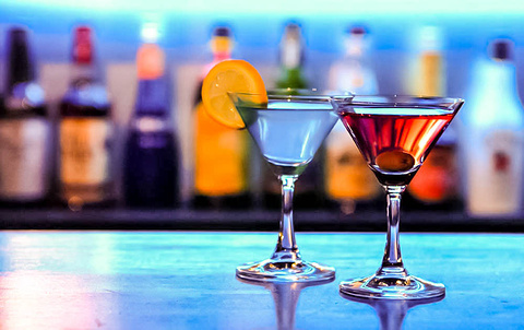 Full Moon Bar