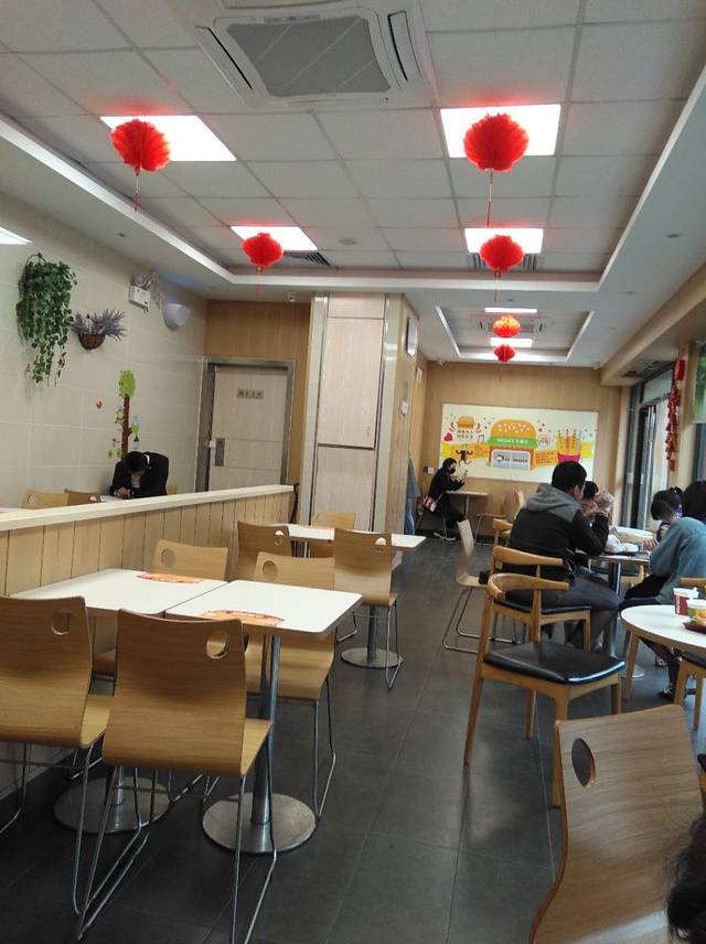 华莱士·全鸡汉堡(佛罗店)