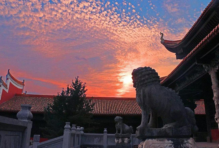 上海不算一个历史悠久的城市,但文庙是"上海之最".