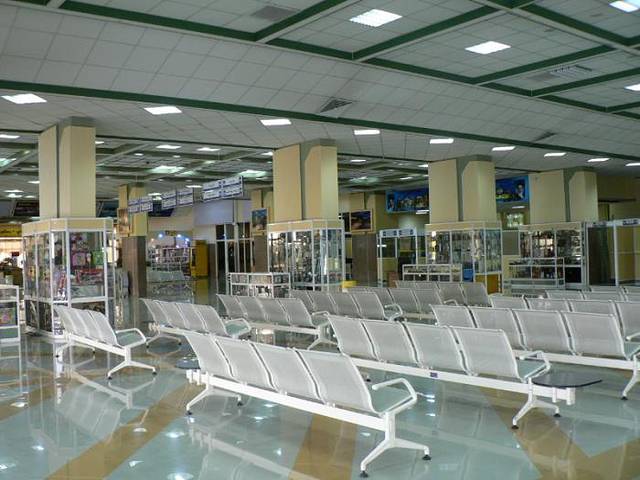 设拉子国际机场