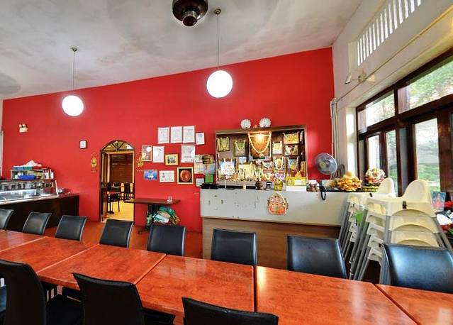 Samy's Curry Restaurant