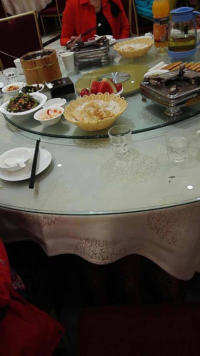 周黑鸭(武汉黄陂区黄陂百秀街店)