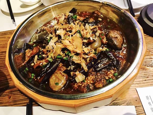 胡桃LIVE音乐酒馆(河西店)